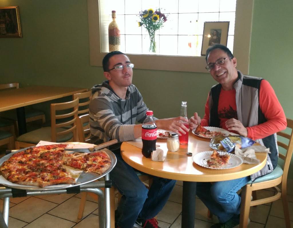 Pizzeria Da Vinci | restaurant | 181 Main St, Deep River, CT 06417, USA | 8605260884 OR +1 860-526-0884