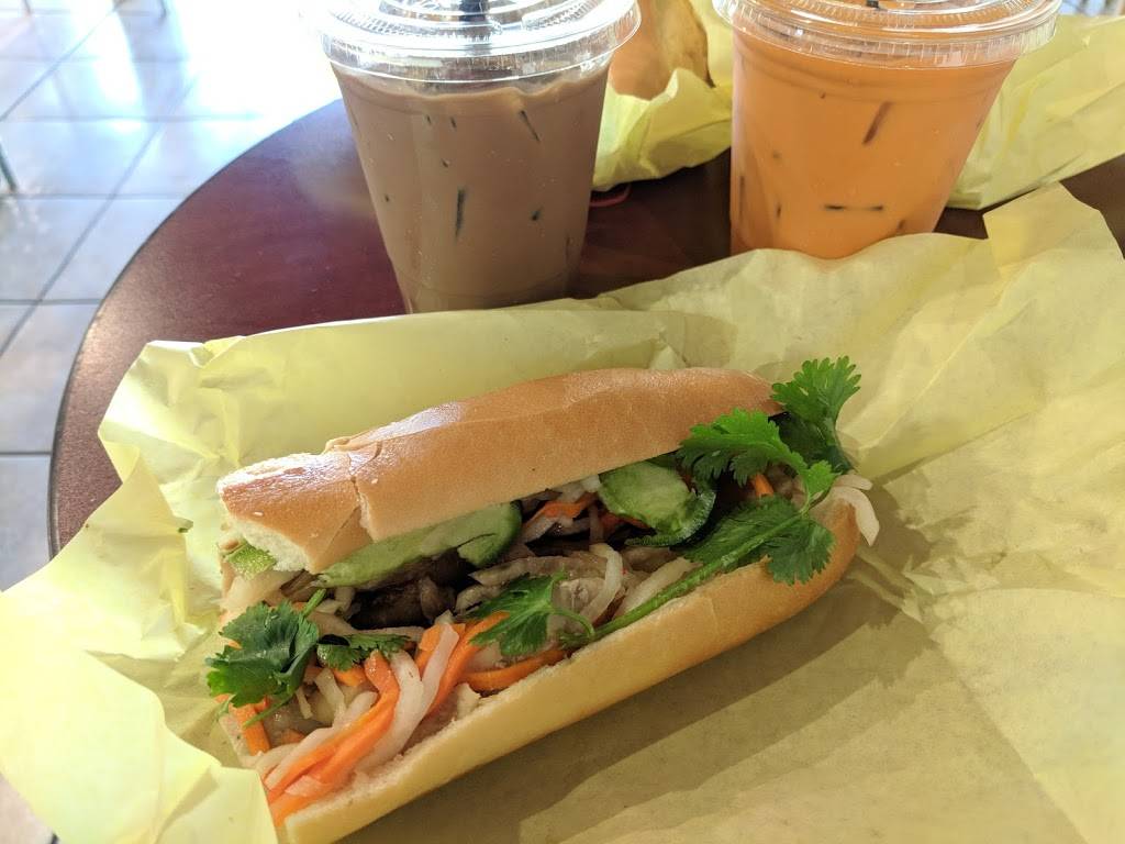 Banh Mi Oven | restaurant | 221 E San Fernando St, San Jose, CA 95112, USA | 4082718822 OR +1 408-271-8822