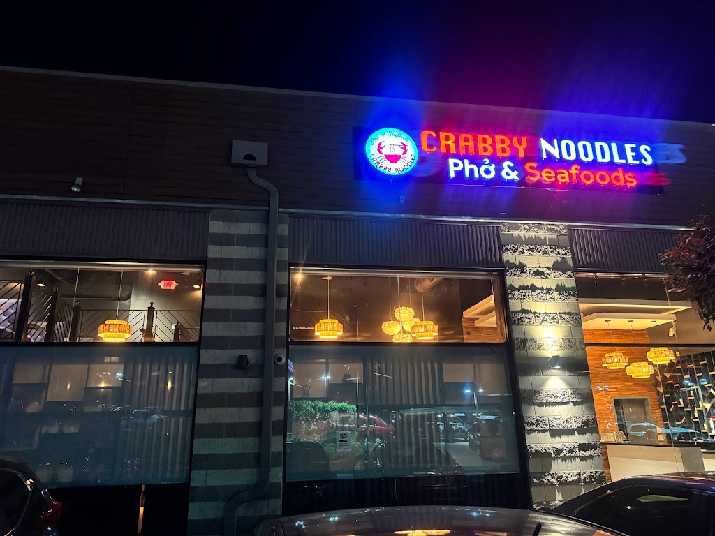 Crabby Noodles Pho & Seafood | restaurant | 6795 Wilson Blvd #1D, Falls Church, VA 22044, USA | 5719994487 OR +1 571-999-4487
