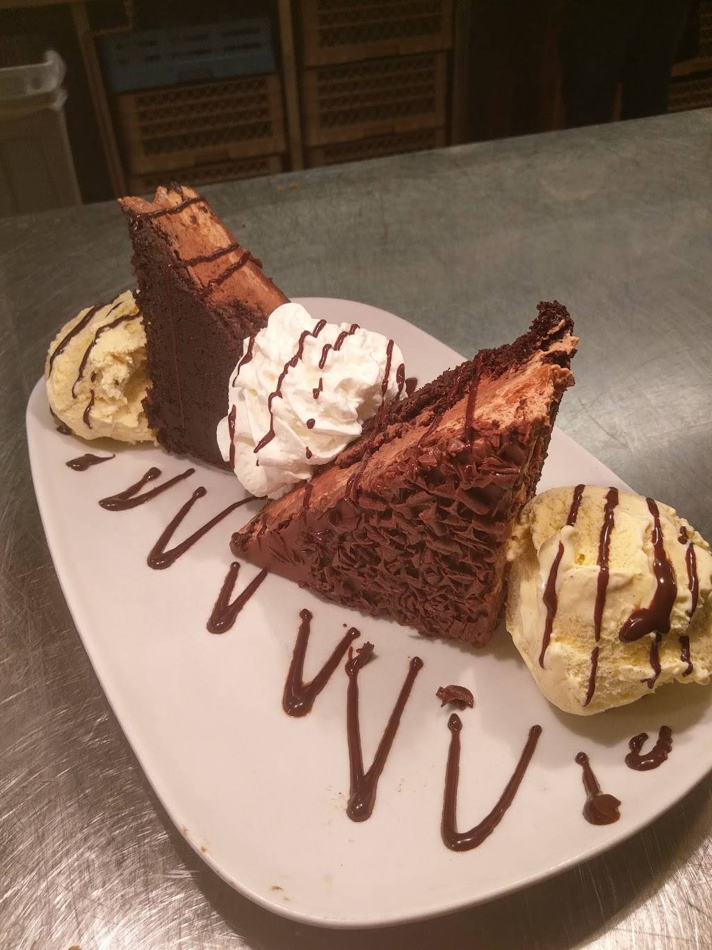 LongHorn Steakhouse | meal takeaway | 10047 N Metro Pkwy E, Phoenix, AZ 85051, USA | 6022169531 OR +1 602-216-9531