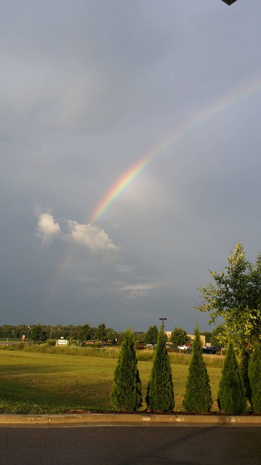 Hardees | restaurant | 7160 IN-67, Pendleton, IN 46064, USA | 7657787922 OR +1 765-778-7922