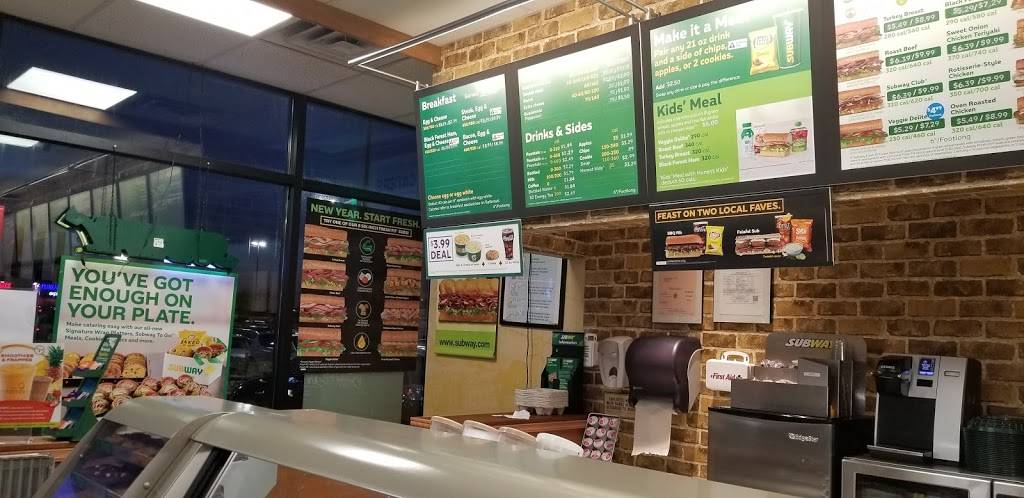Subway Restaurants | restaurant | Shopping Center, 815 Hutchinson River Pkwy #2, Bronx, NY 10461, USA | 9297779949 OR +1 929-777-9949