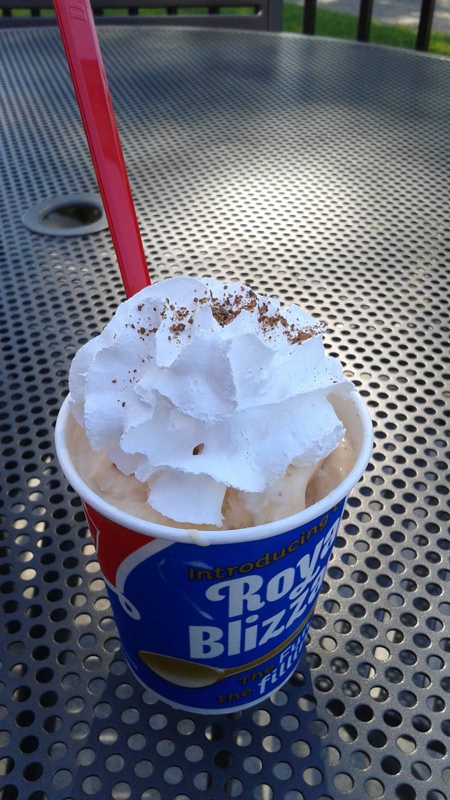 Dairy Queen Grill & Chill | restaurant | 1495 Elmhurst Rd, Des Plaines, IL 60018, USA | 8473547567 OR +1 847-354-7567