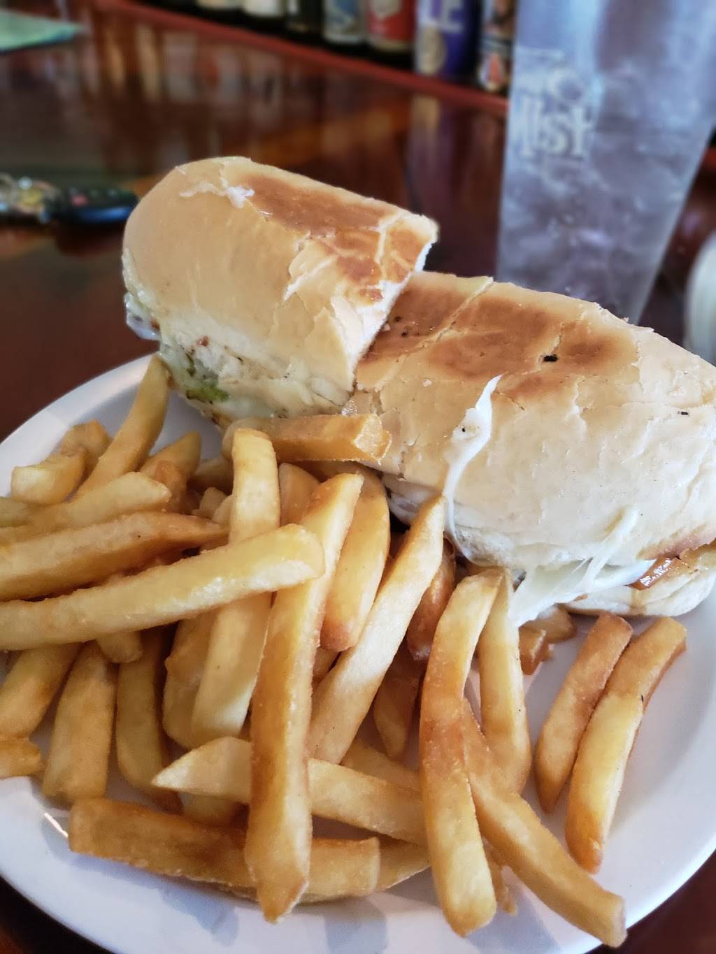 Upper Crust Pizza | restaurant | 101611 Overseas Hwy, Key Largo, FL 33037, USA | 3054514188 OR +1 305-451-4188