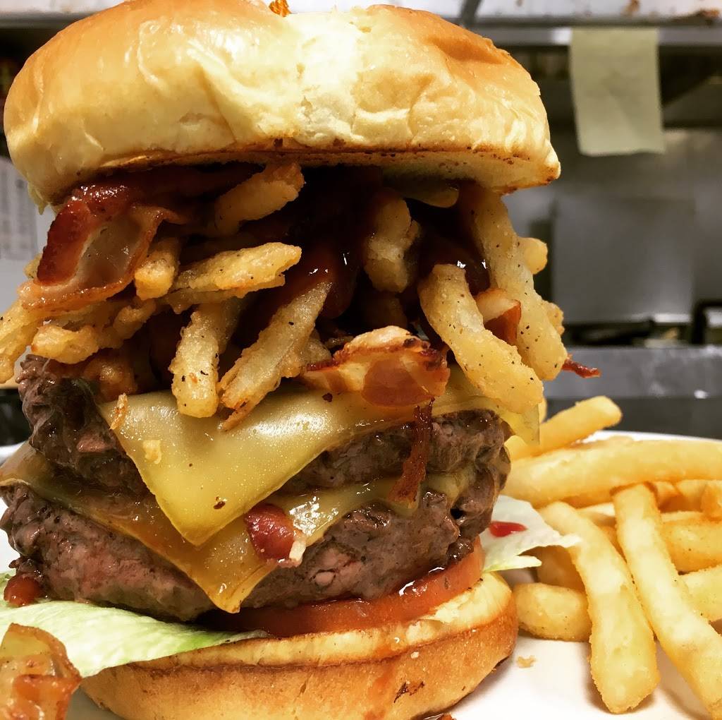 Caseys Pub | restaurant | 7307 N Alpine Rd, Loves Park, IL 61111, USA | 8156376088 OR +1 815-637-6088