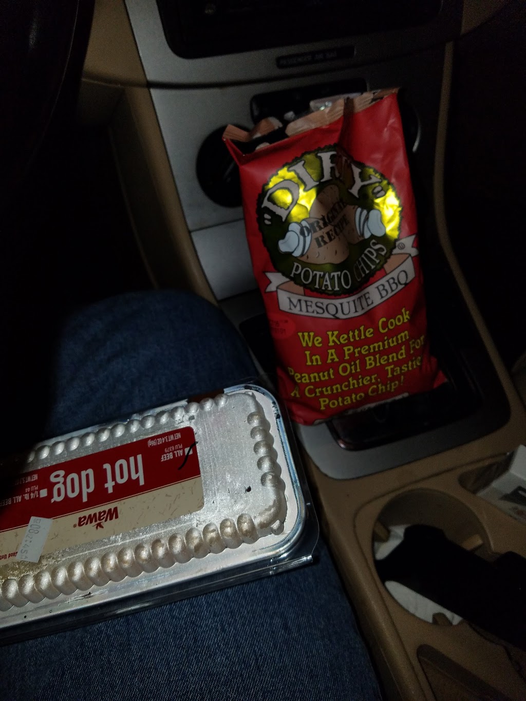 Wawa | cafe | 1212 MacDade Boulevard, Folsom, PA 19033, USA | 6105860830 OR +1 610-586-0830