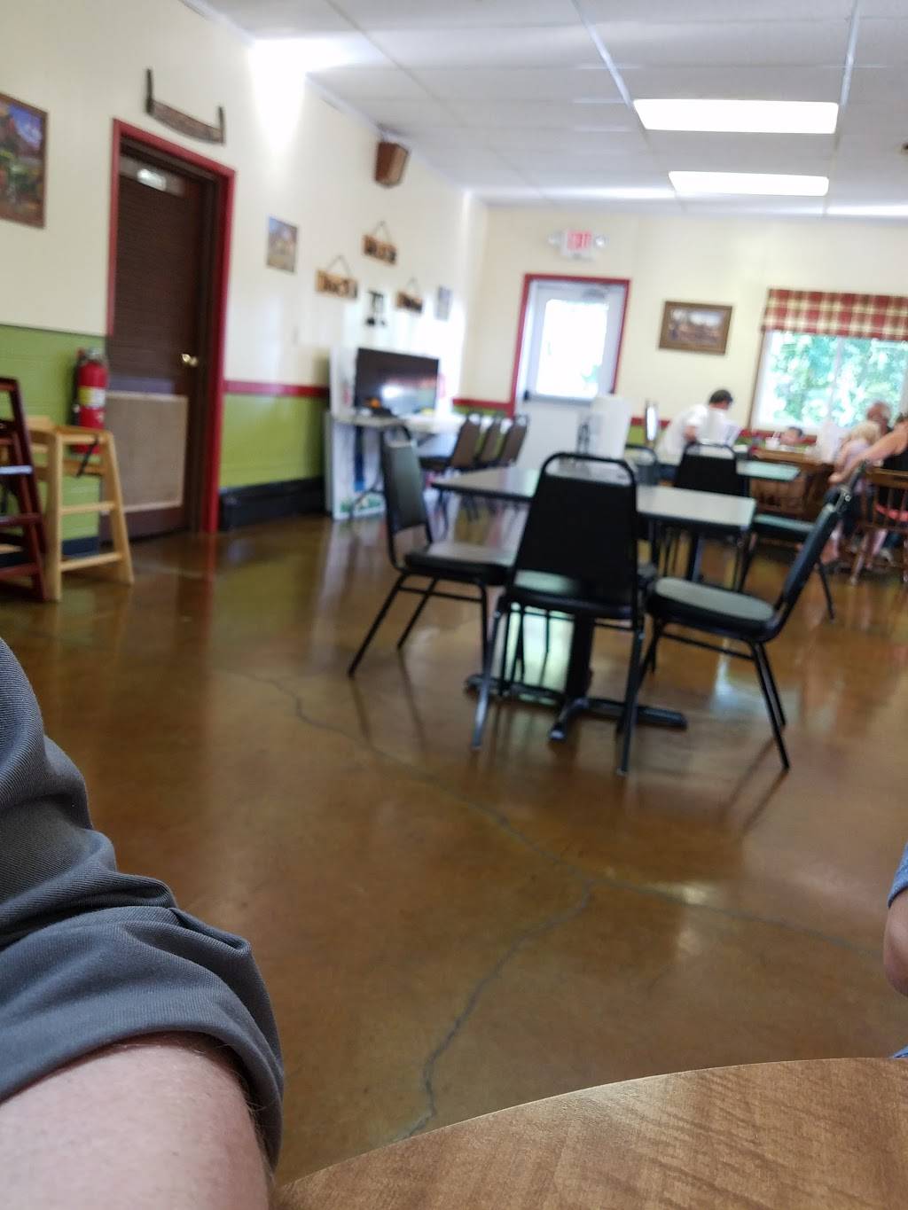 FarmStand Pizza & Ice-cream | restaurant | 1000 4th Ave, Sidney, OH 45365, USA | 9374927454 OR +1 937-492-7454