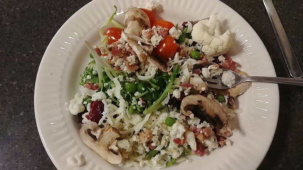 Cavataios Restaurant & Pizzeria | meal takeaway | 101 S Edwardsville St, Staunton, IL 62088, USA | 6186352030 OR +1 618-635-2030