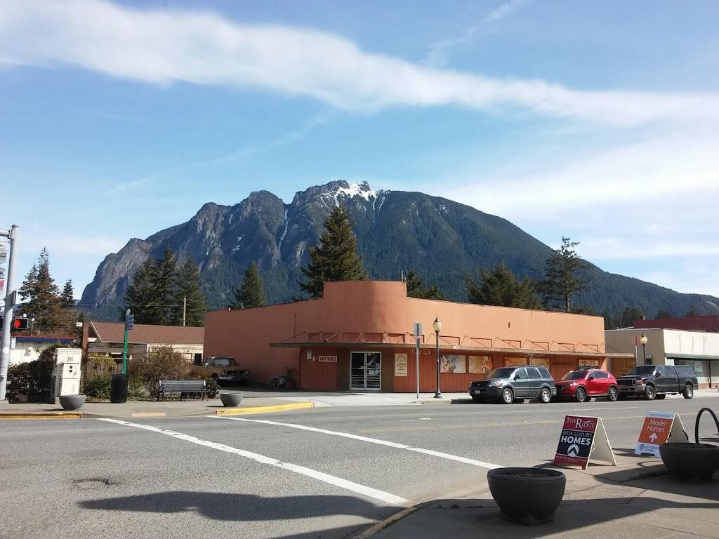 Twedes Cafe | cafe | 137 W North Bend Way, North Bend, WA 98045, USA | 4258315511 OR +1 425-831-5511