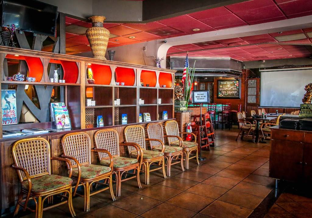 Shangri La Asian Bistro & Sushi Bar | restaurant | 203 S School St A, Lodi, CA 95240, USA | 2093660539 OR +1 209-366-0539