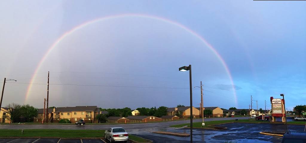 Bai Wei Asian Diner | restaurant | 1845 Rock Rd, Wichita, KS 67207, USA | 3166898900 OR +1 316-689-8900