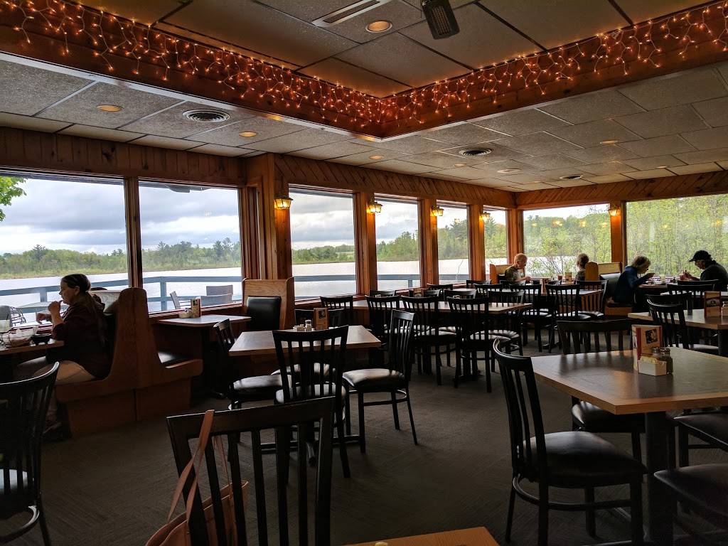 Burkes Waterfront Restaurant | restaurant | 2403 Sunnyside Dr, Cadillac, MI 49601, USA | 2317757555 OR +1 231-775-7555