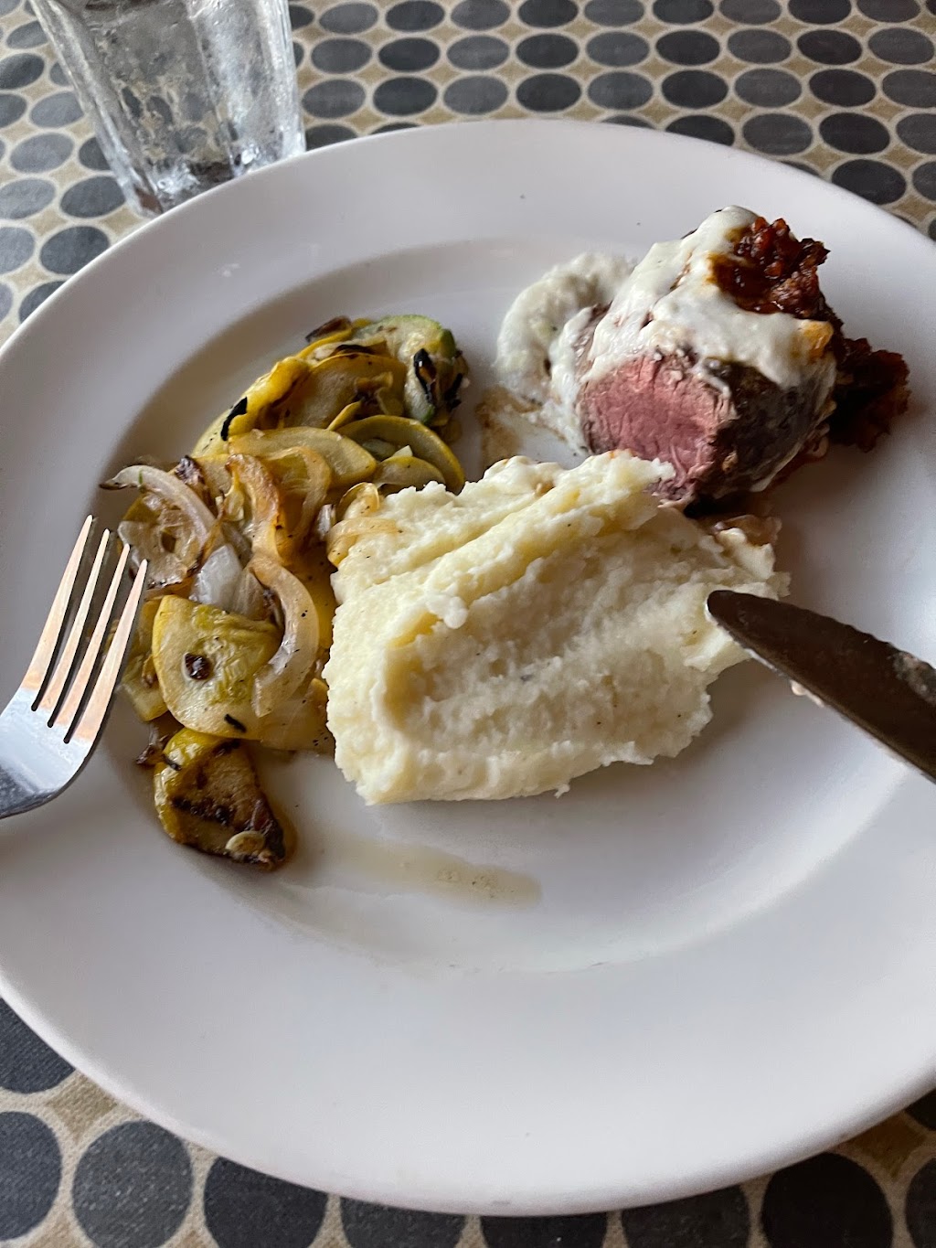 300 East | restaurant | 300 East Blvd, Charlotte, NC 28203, USA | 7043326507 OR +1 704-332-6507