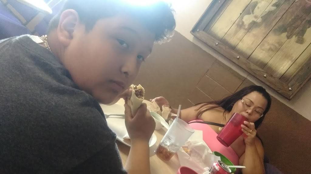 Guerras Mexican Restaurant | restaurant | 3787 Leopard St, Corpus Christi, TX 78408, USA | 3616962552 OR +1 361-696-2552