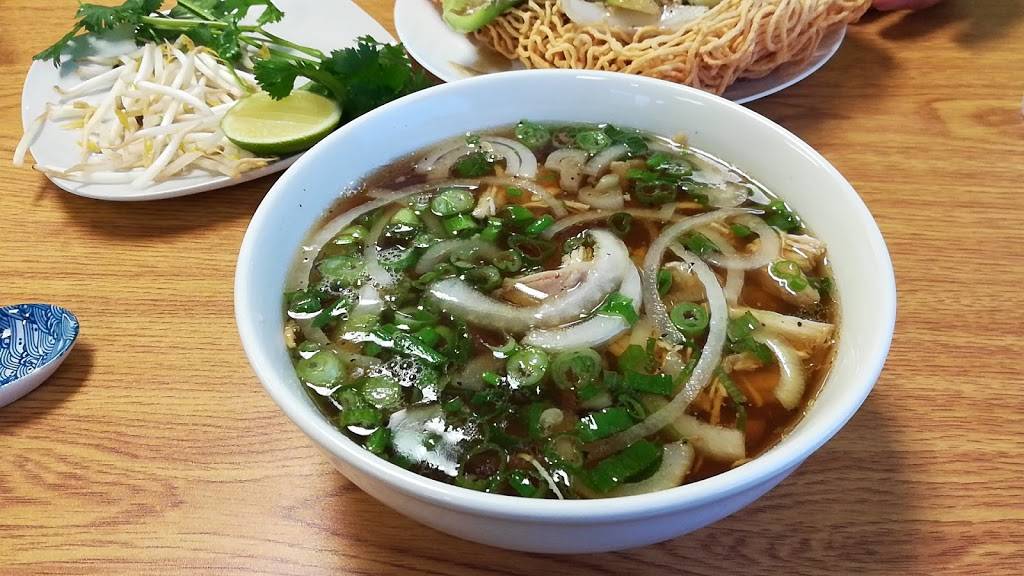Saigon Pho | restaurant | 760 Scranton Rd Ste 100, Brunswick, GA 31525, USA | 9122892115 OR +1 912-289-2115