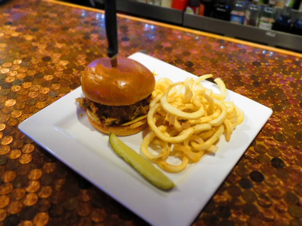 GoodFellas Sports Bar & Grill | restaurant | 198 E Sycamore St, Social Circle, GA 30025, USA | 6784659338 OR +1 678-465-9338