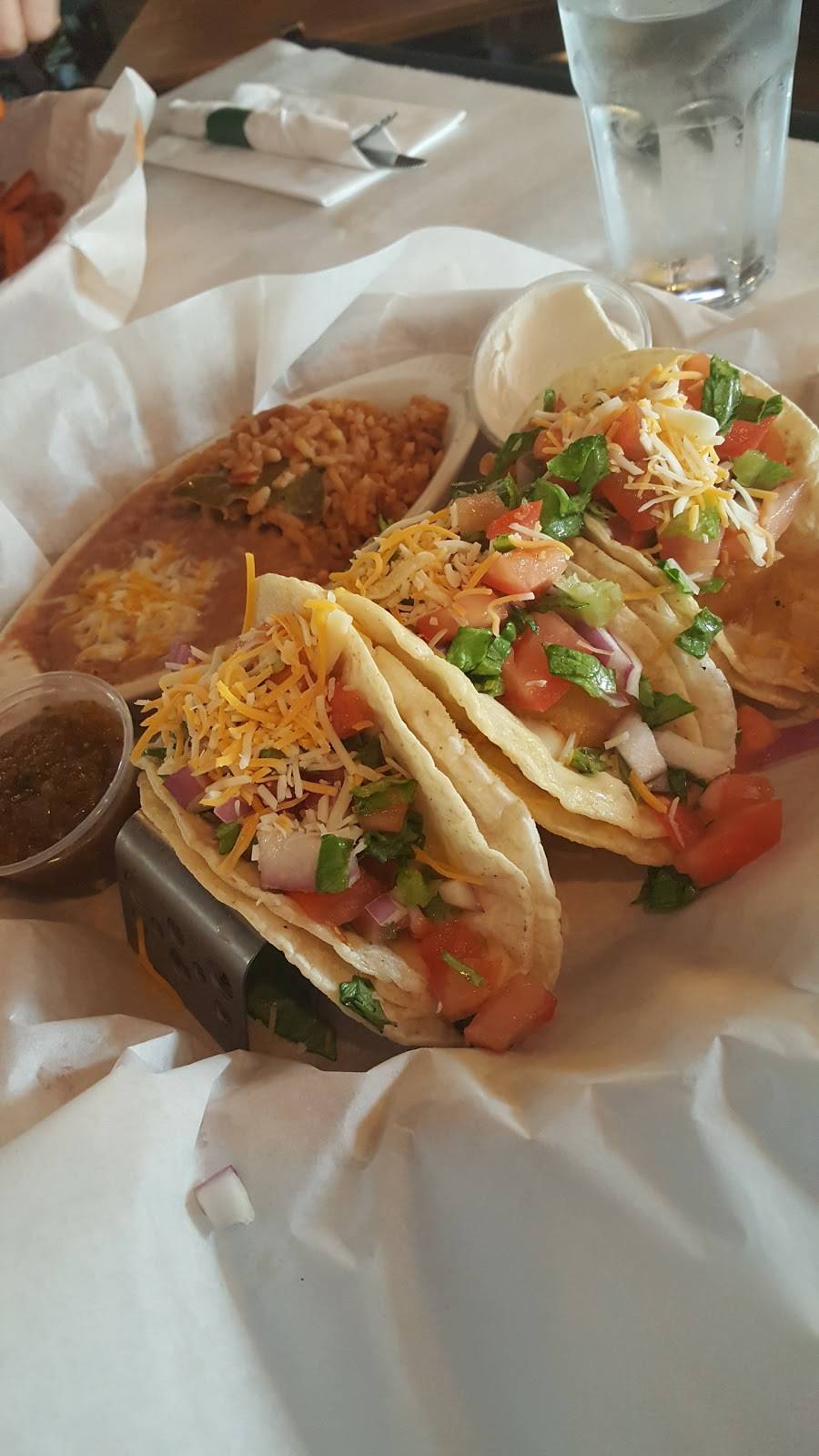 OSullivans Public House | restaurant | 7244 Madison St, Forest Park, IL 60130, USA | 7083666667 OR +1 708-366-6667