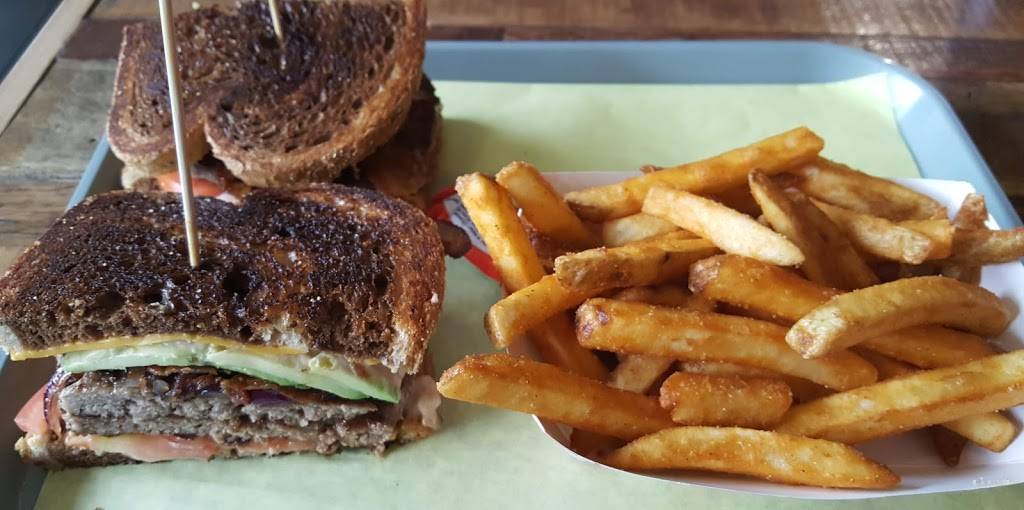 Deli Station | restaurant | 201 E 4th St, Santa Ana, CA 92701, USA | 6572008376 OR +1 657-200-8376