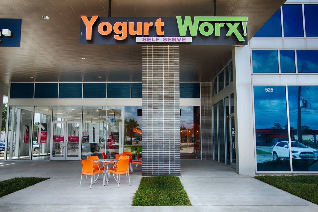 Yogurt Worx | restaurant | 1219-1333 Sawdust Rd, Spring, TX 77380, USA | 2812926645 OR +1 281-292-6645