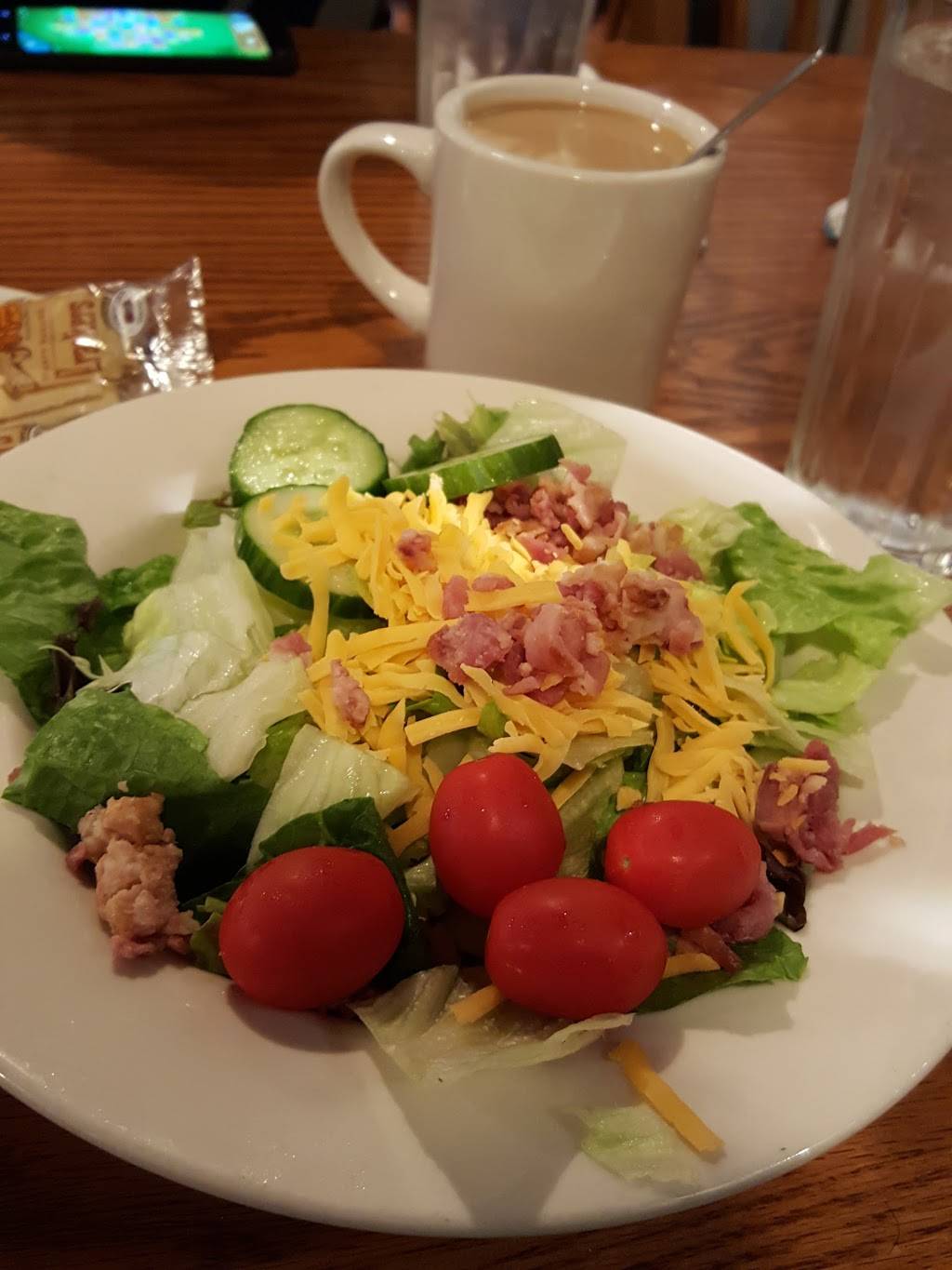 Cracker Barrel Old Country Store | restaurant | 8400 Pardee Rd, Cicero, NY 13039, USA | 3156984311 OR +1 315-698-4311