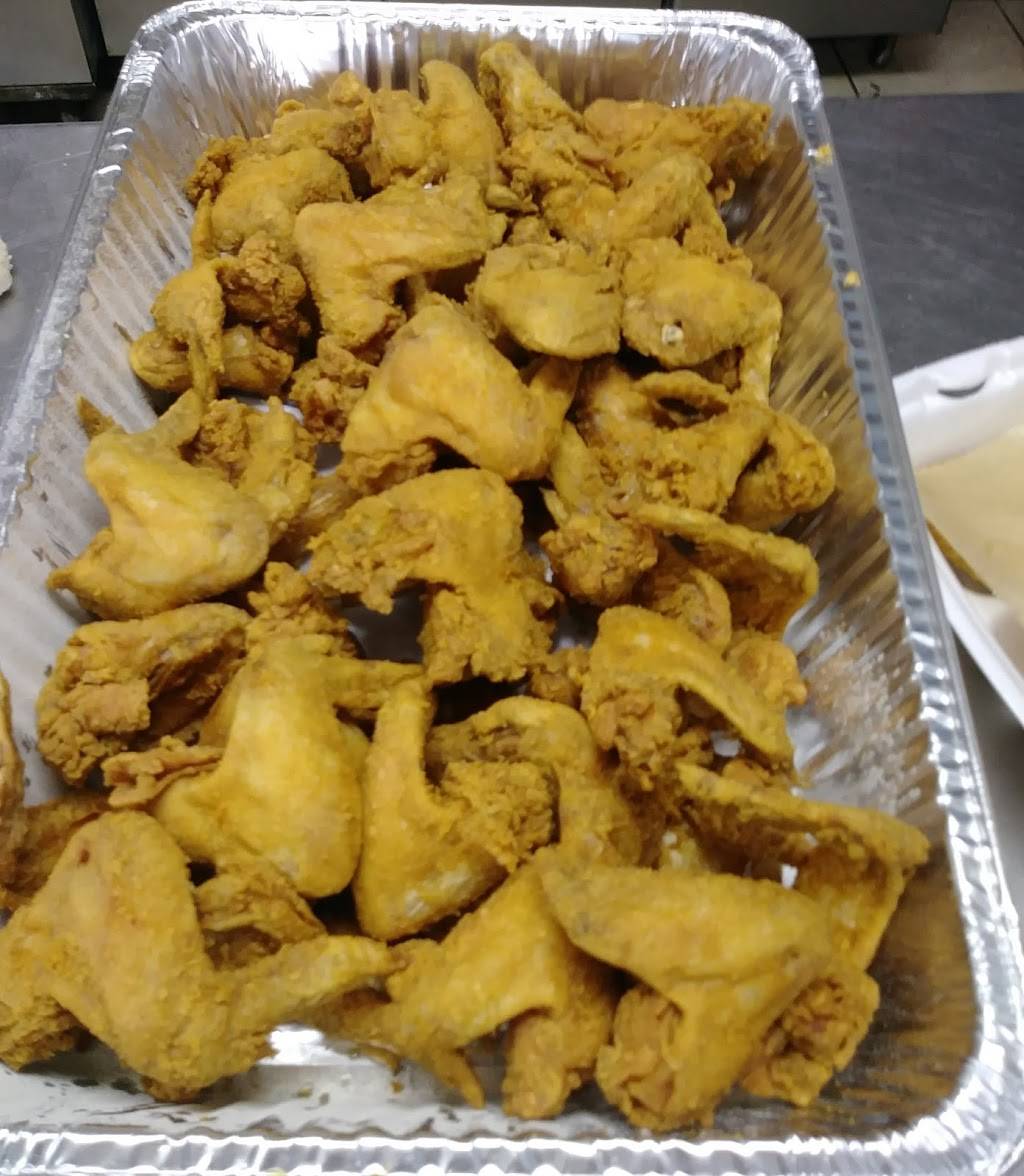 Sharx Fish & Chicken | restaurant | 8785 Blue Ridge Blvd, Kansas City, MO 64138, USA | 8168884809 OR +1 816-888-4809