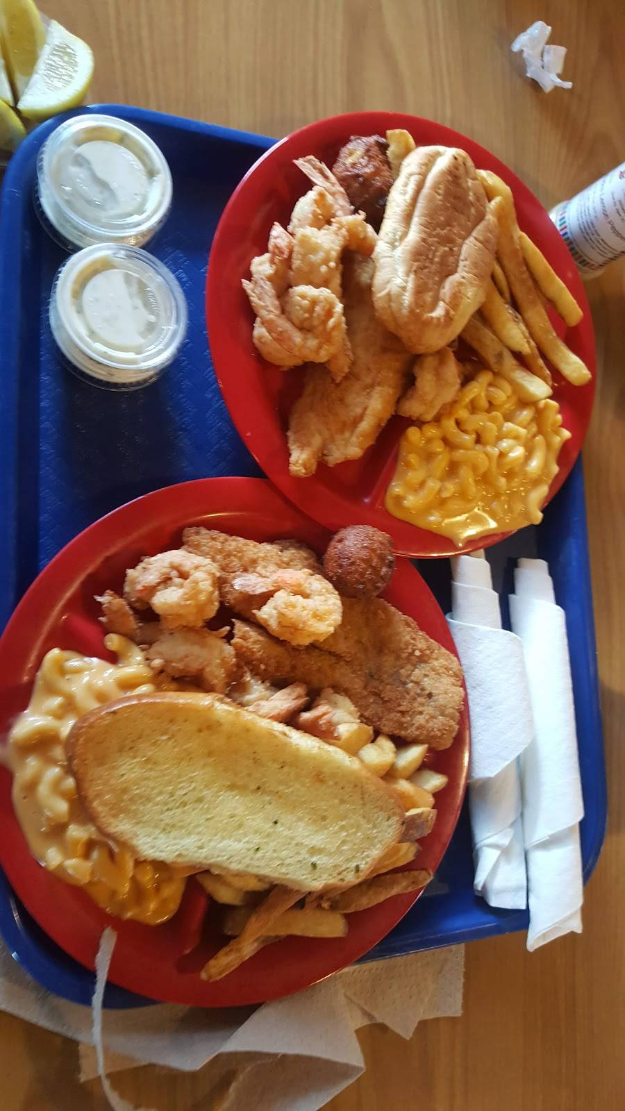 Laguna Madre Seafood Company | restaurant | 10614 Westover Hills Blvd, San Antonio, TX 78251, USA | 2103699079 OR +1 210-369-9079