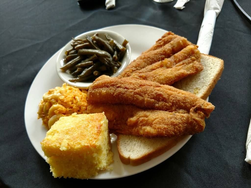 Shut Yo Mouf Soulfood | restaurant | 424 N Market St, Petersburg, VA 23803, USA | 8047048686 OR +1 804-704-8686