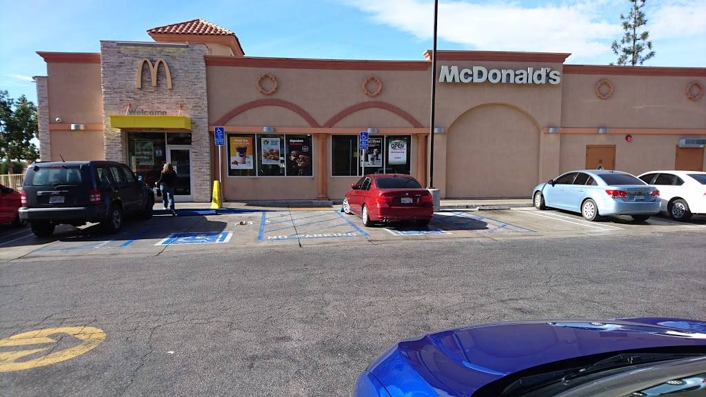 McDonalds | cafe | 4155 University Pkwy, San Bernardino, CA 92407, USA | 9098808418 OR +1 909-880-8418