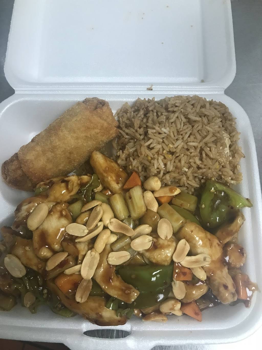 Panda Garden | restaurant | 4680 W Walton Blvd, Waterford Twp, MI 48329, USA | 2485997200 OR +1 248-599-7200