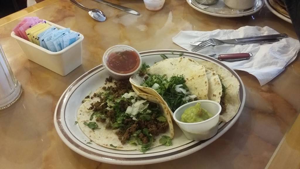 Country House Restaurant | restaurant | 10 3rd St, Lasalle, IL 61301, USA | 8154105054 OR +1 815-410-5054