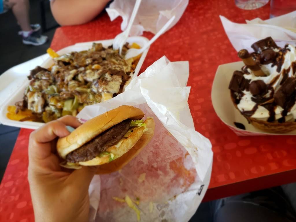 Sno-white drive in | meal delivery | 1841 Yosemite Blvd, Modesto, CA 95354, USA | 2095293032 OR +1 209-529-3032