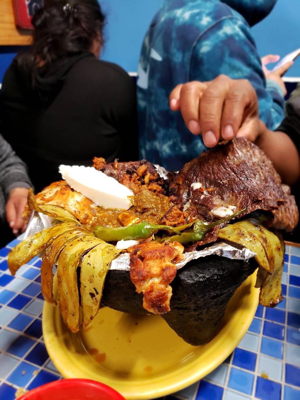 Evas Cafe | restaurant | 246 Williams Rd, Salinas, CA 93905, USA | 8319988820 OR +1 831-998-8820