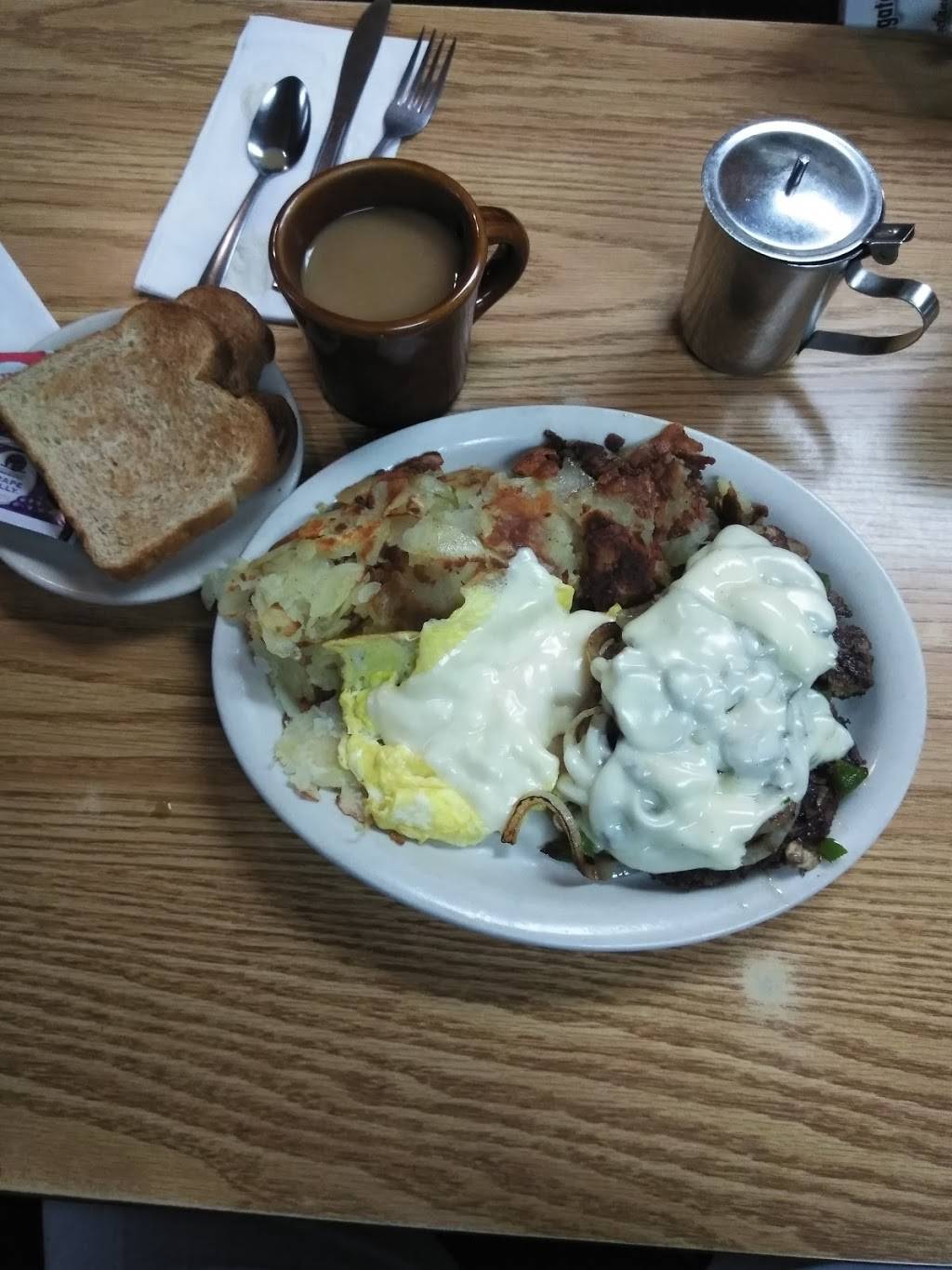 Main Gate Restaurant | restaurant | 3900 Orange Ave, Cleveland, OH 44115, USA | 2163915275 OR +1 216-391-5275