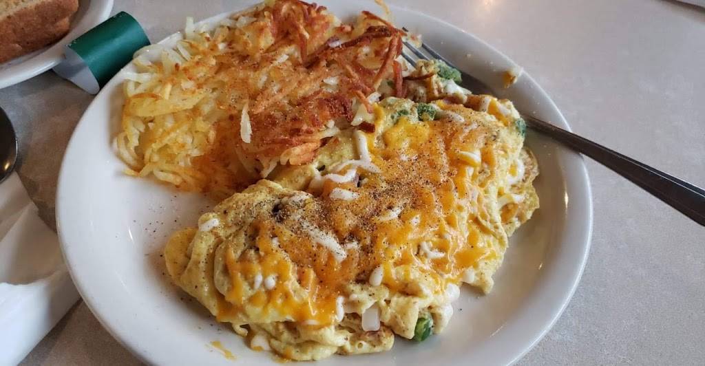 Gebbys Family Restaurant | restaurant | 726 E War Memorial Dr, Peoria Heights, IL 61616, USA | 3096857811 OR +1 309-685-7811