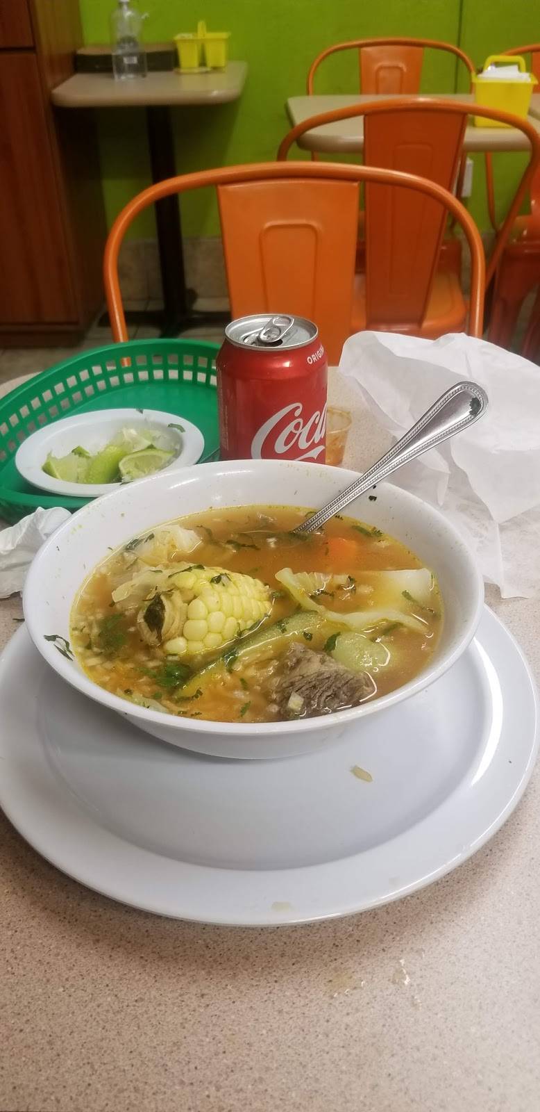 Gueros Taco Shop | restaurant | 2709 Imperial Ave, San Diego, CA 92102, USA | 6192555234 OR +1 619-255-5234