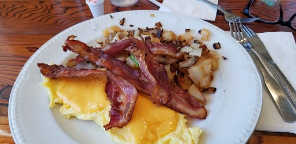 BKLN DINER | restaurant | 5922 Avenue N, Brooklyn, NY 11234, USA | 7182092246 OR +1 718-209-2246