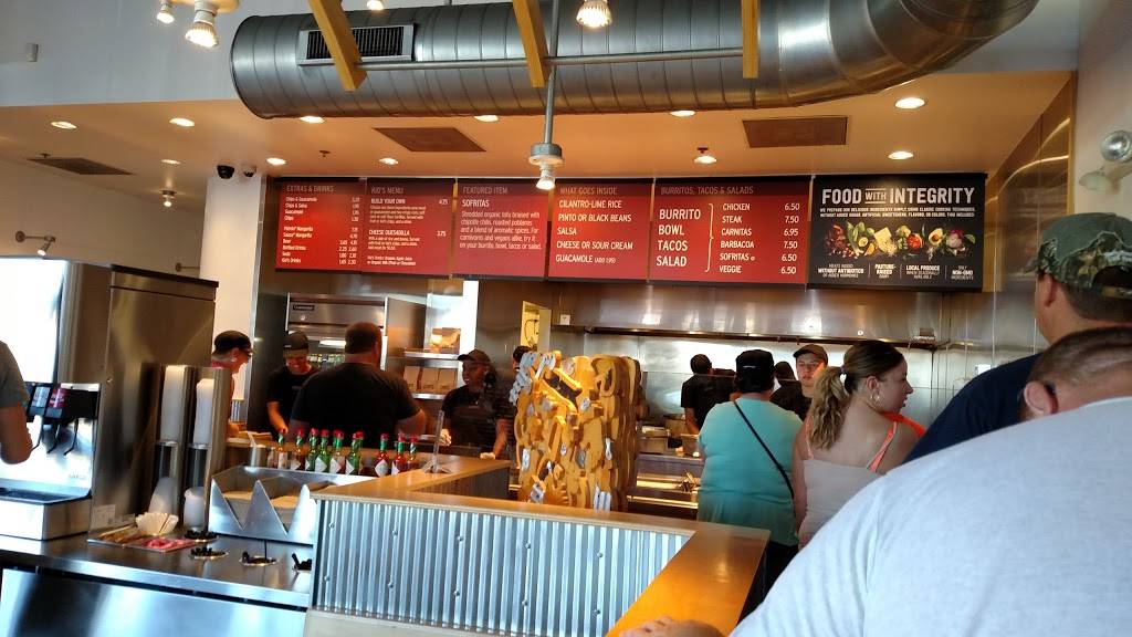 Chipotle Mexican Grill | restaurant | 751 S Perryville Rd, Rockford, IL 61108, USA | 8153978688 OR +1 815-397-8688