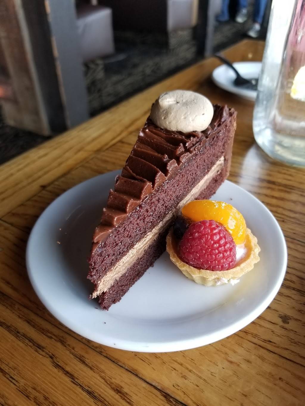 Orange County Mining Co | restaurant | 10000 S Crawford Canyon Rd, Santa Ana, CA 92705, USA | 7149977411 OR +1 714-997-7411