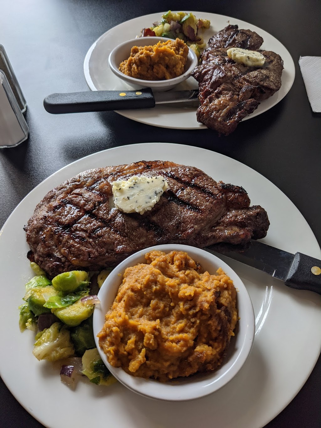 The Bistro at Dames Park | restaurant | 468 Hwy P, OFallon, MO 63366, USA | 6363856410 OR +1 636-385-6410