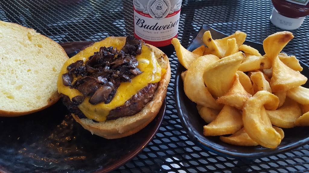 Sallys Saloon | restaurant | 700 SE Washington Ave, Minneapolis, MN 55414, USA | 6122081388 OR +1 612-208-1388