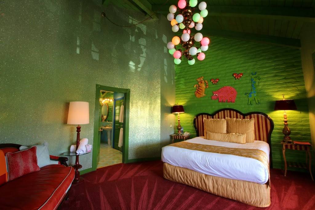 Madonna Inn | cafe | 100 Madonna Rd, San Luis Obispo, CA 93405, USA | 8055433000 OR +1 805-543-3000