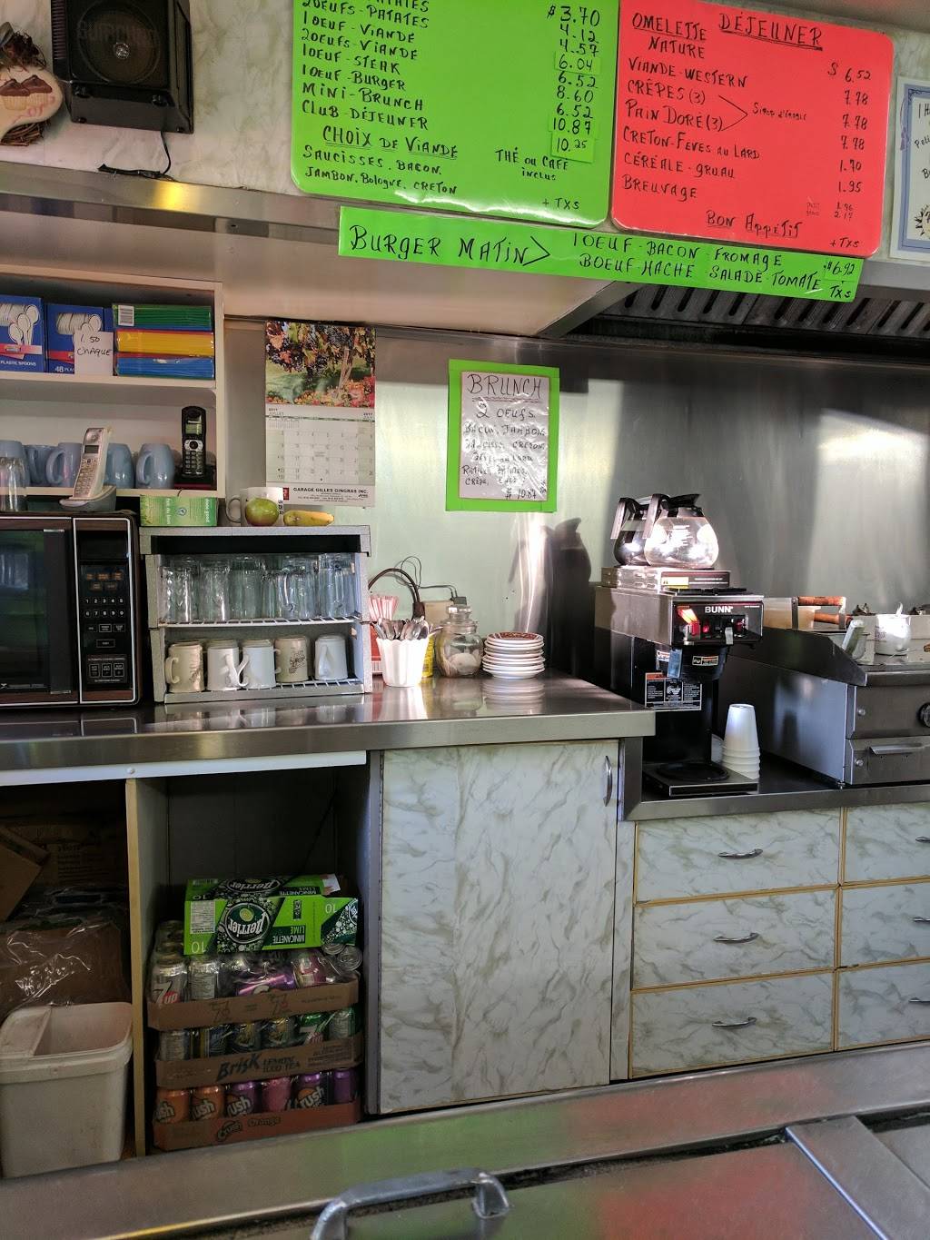 Casse-Croute BH | restaurant | 1143 Rue Galt O, Sherbrooke, QC J1H 2A3, Canada | 8193469060 OR +1 819-346-9060