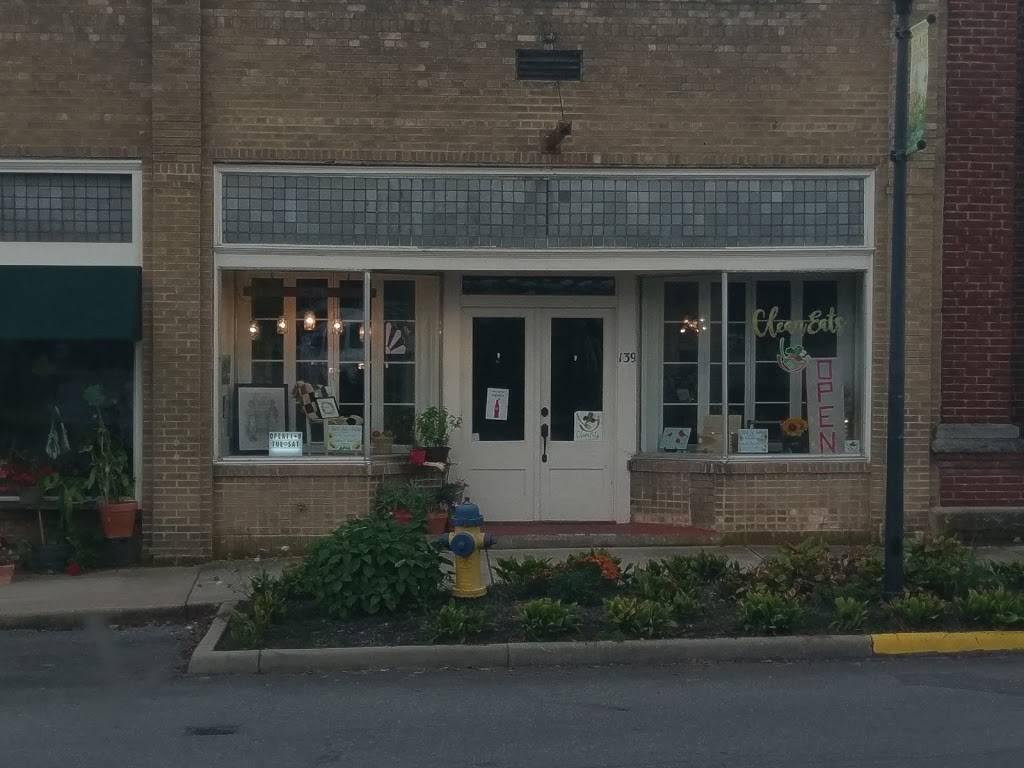 Clean Eats | restaurant | 139 Town Square St, Glade Spring, VA 24340, USA | 2764295222 OR +1 276-429-5222
