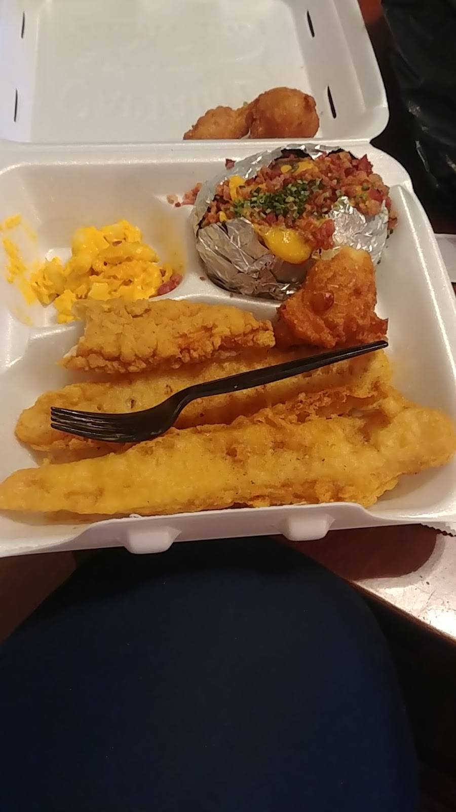 Captain Ds | restaurant | 1013 W Spring St, Monroe, GA 30655, USA | 7702678587 OR +1 770-267-8587