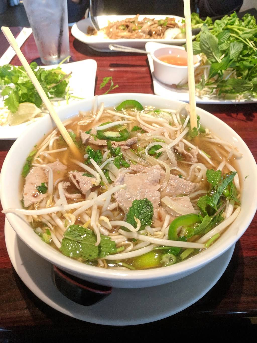 Vietnam Restaurant | restaurant | 605 W 19th St, Houston, TX 77008, USA | 8326181668 OR +1 832-618-1668