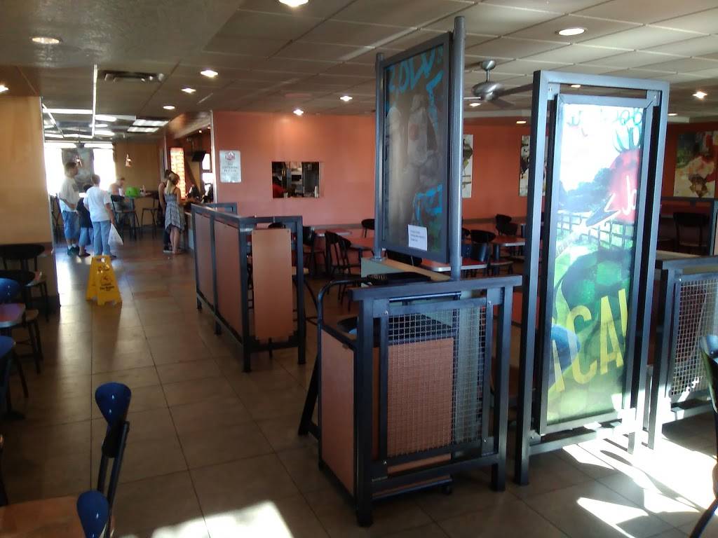 Jack in the Box | restaurant | 1945 W Main St, Mesa, AZ 85201, USA | 4807337997 OR +1 480-733-7997