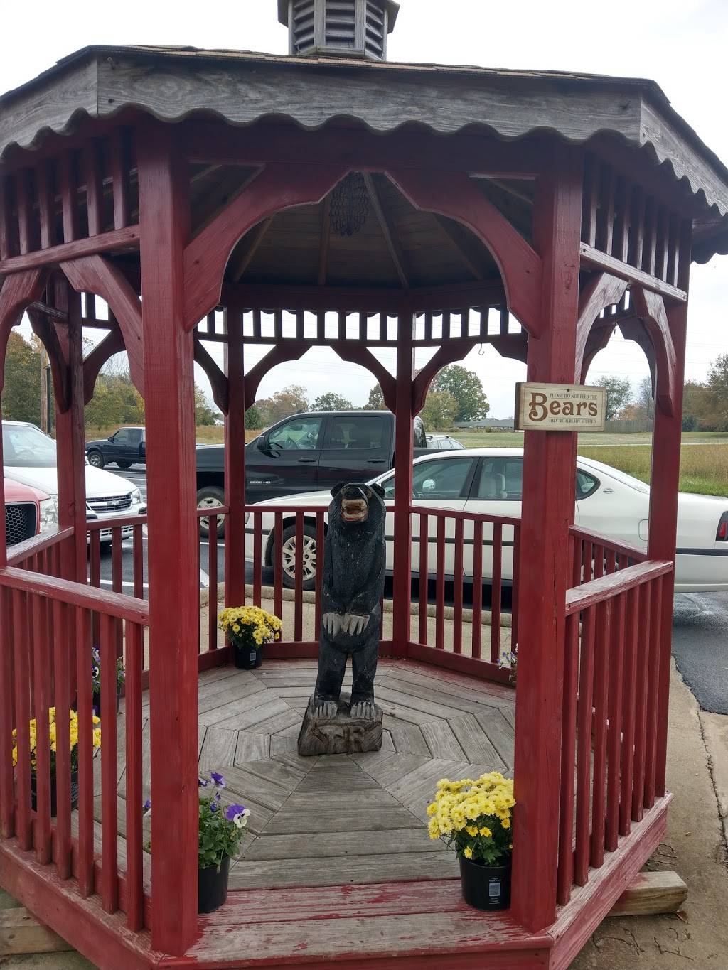 Pats Cafe | cafe | 2111 Massey Ave, Lawrenceburg, TN 38464, USA | 9317627972 OR +1 931-762-7972