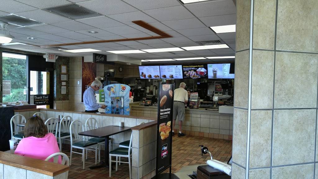 McDonalds | cafe | 751 W Pike St, Lawrenceville, GA 30045, USA | 7709959410 OR +1 770-995-9410