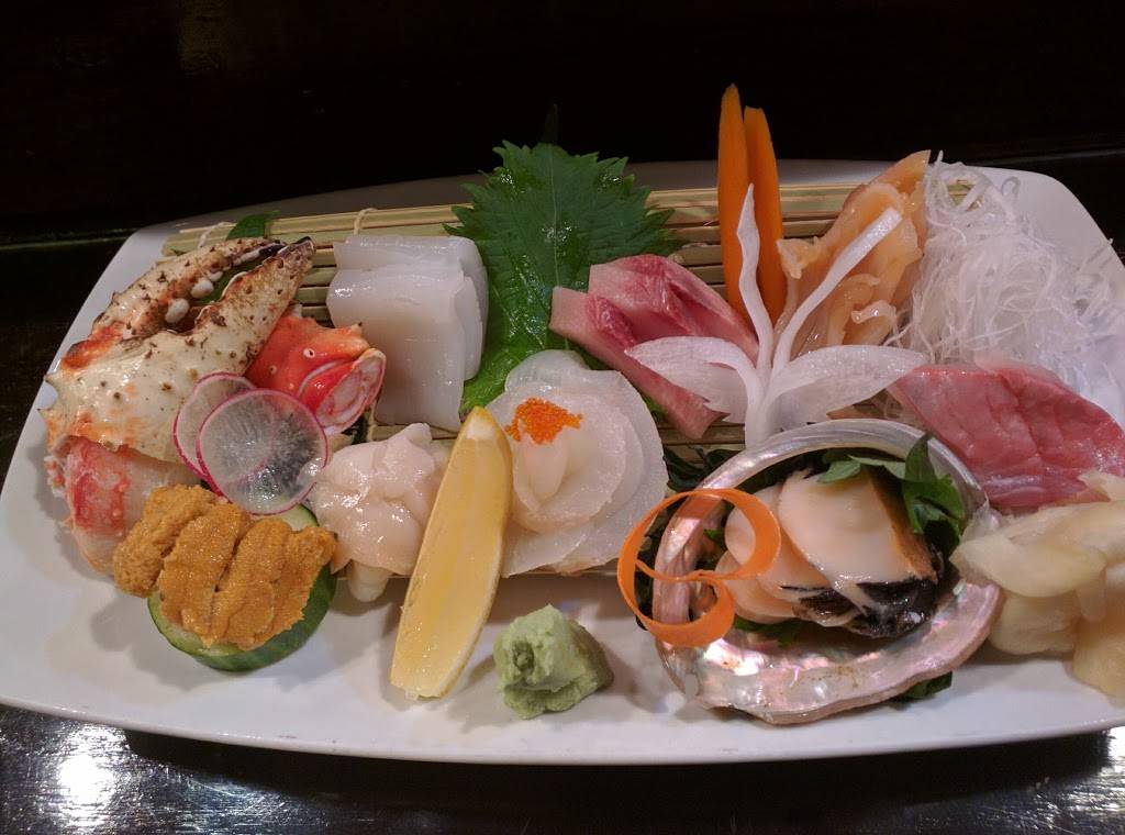 Kiku Sushi | restaurant | 13112 NE 20th St, Bellevue, WA 98005, USA | 4255569600 OR +1 425-556-9600