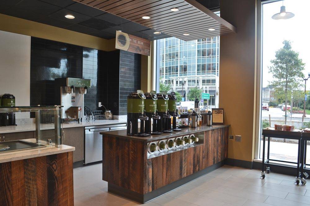 Eat Cafe & Restaurant | restaurant | 1000 N Glebe Rd, Arlington, VA 22201, USA | 7032845790 OR +1 703-284-5790